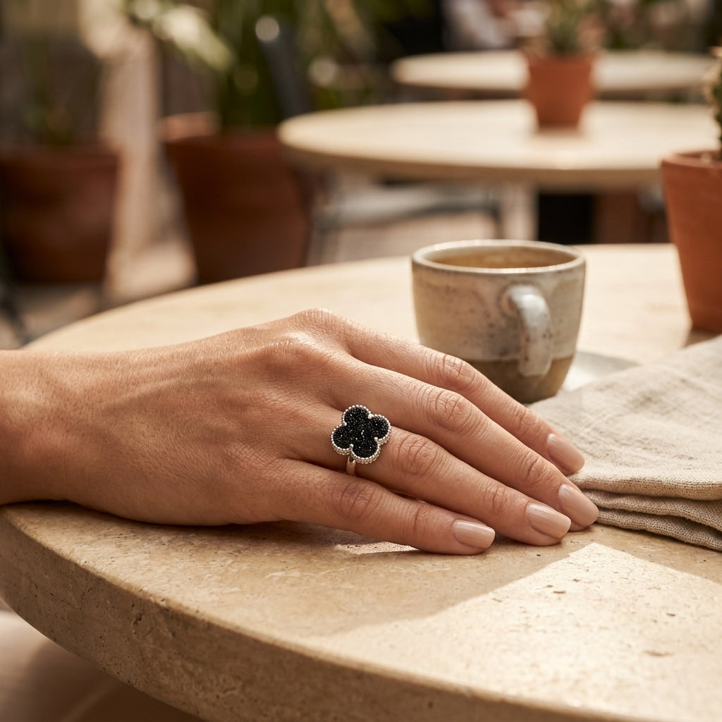Anillo Trébol Luz de Luna