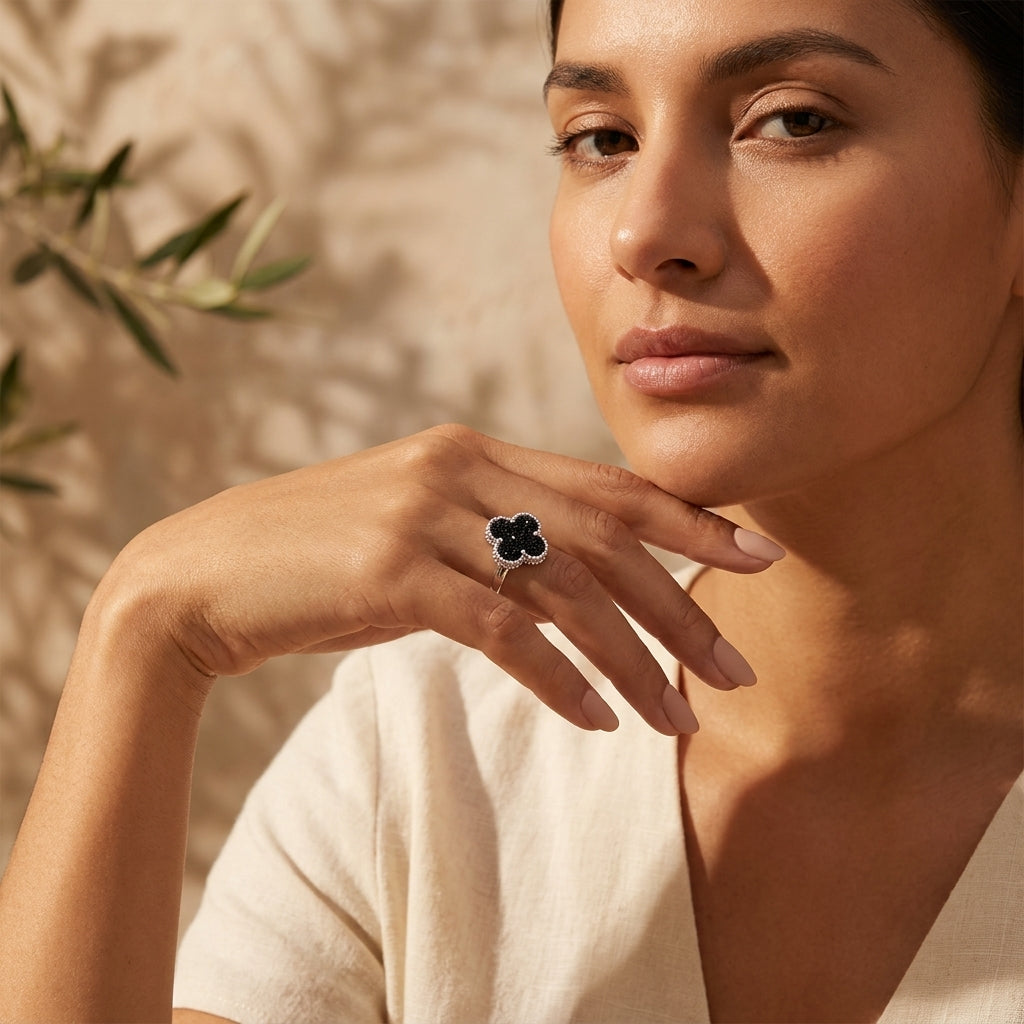 Anillo Trébol Luz de Luna